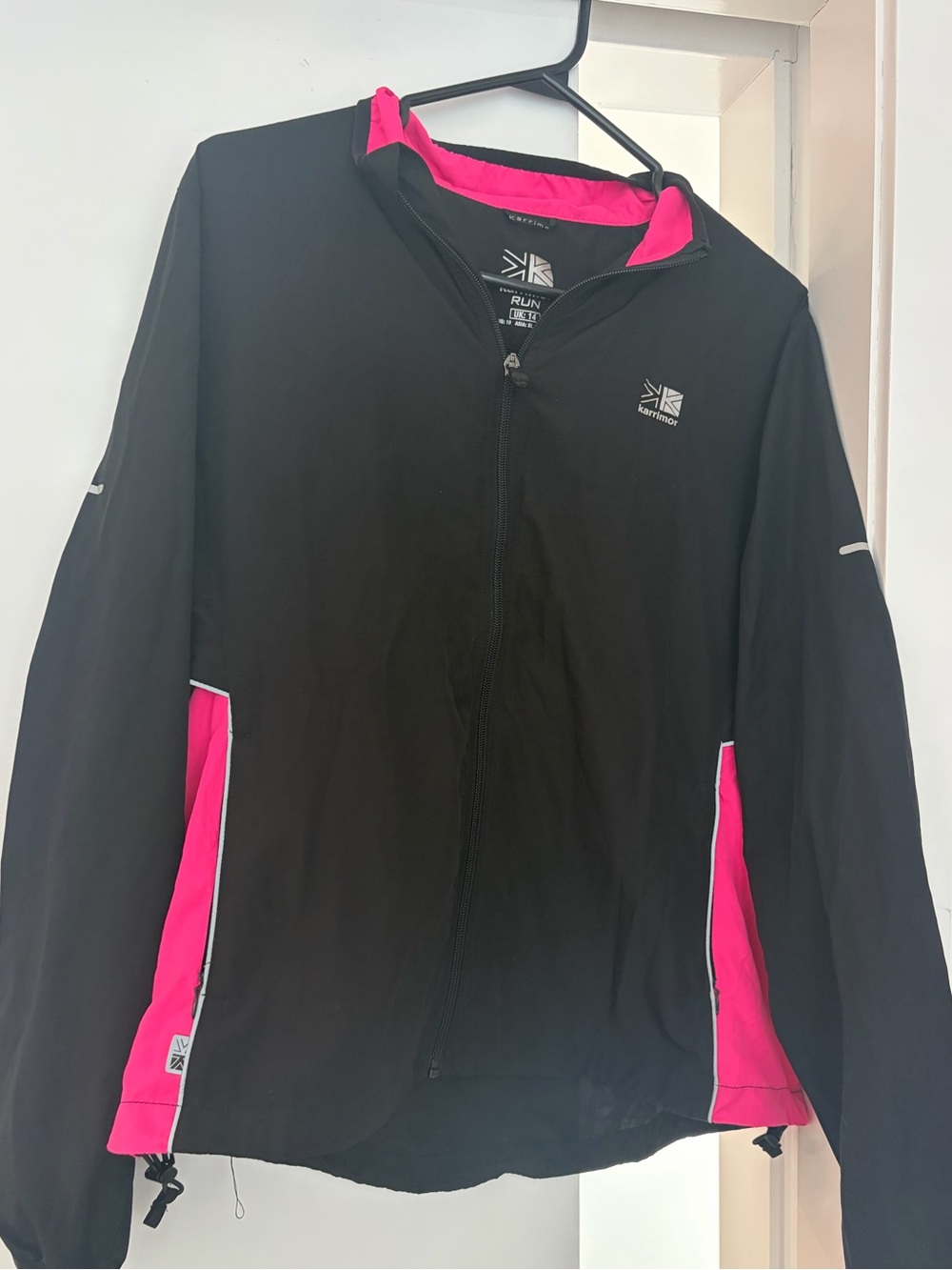 Black Run Jacket - Women’s Lightweight Running Layer